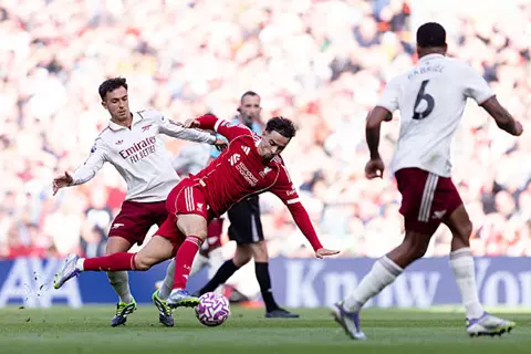 مواعيد مباريات اليوم.. ديربي مدريد.. قمة أرسنال وليفربول.. وكأس مصر 